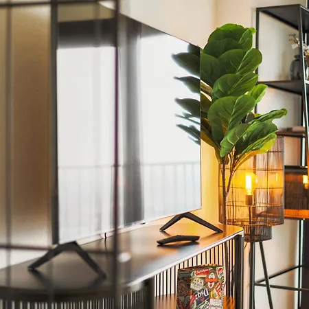 Apartman An Der Kongresshalle Mit Blick Ueber Stadt Augsburg
