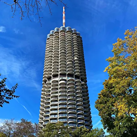 Apartman An Der Kongresshalle Mit Blick Ueber Stadt